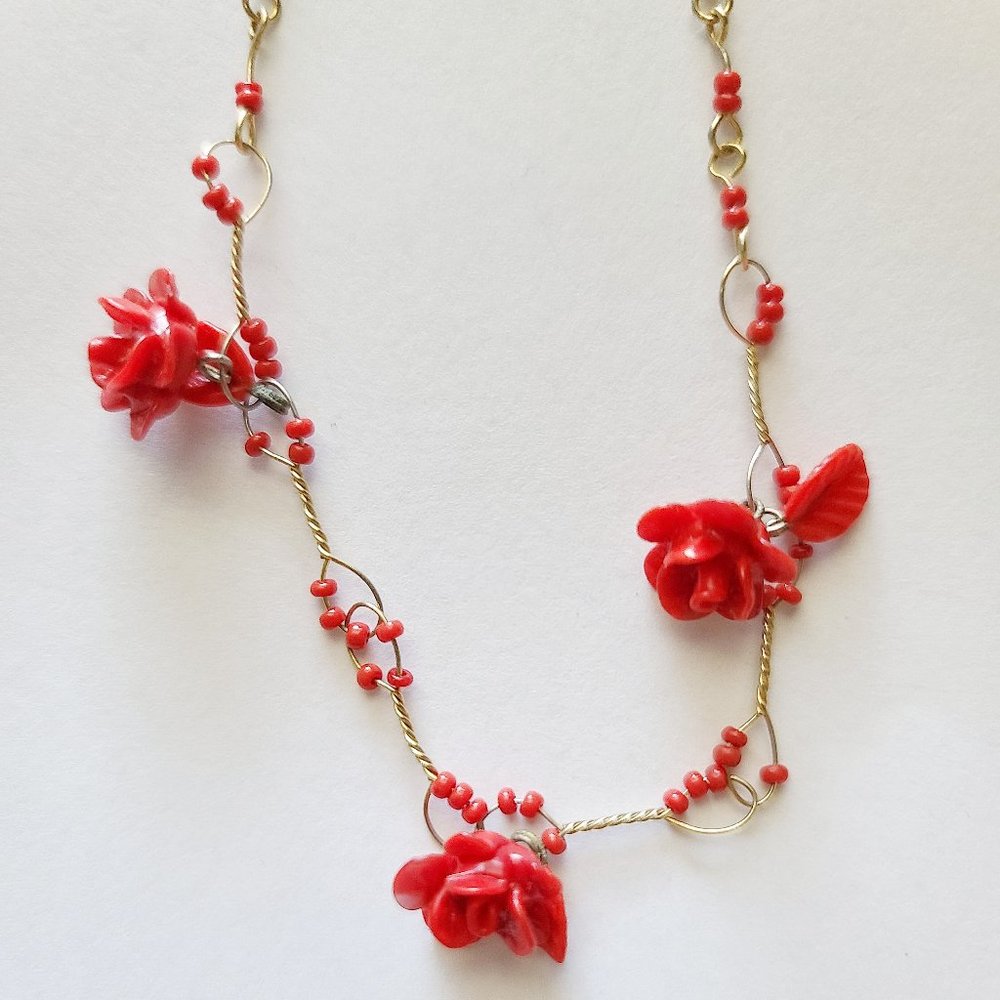 7/1 ROSE NECKLACE